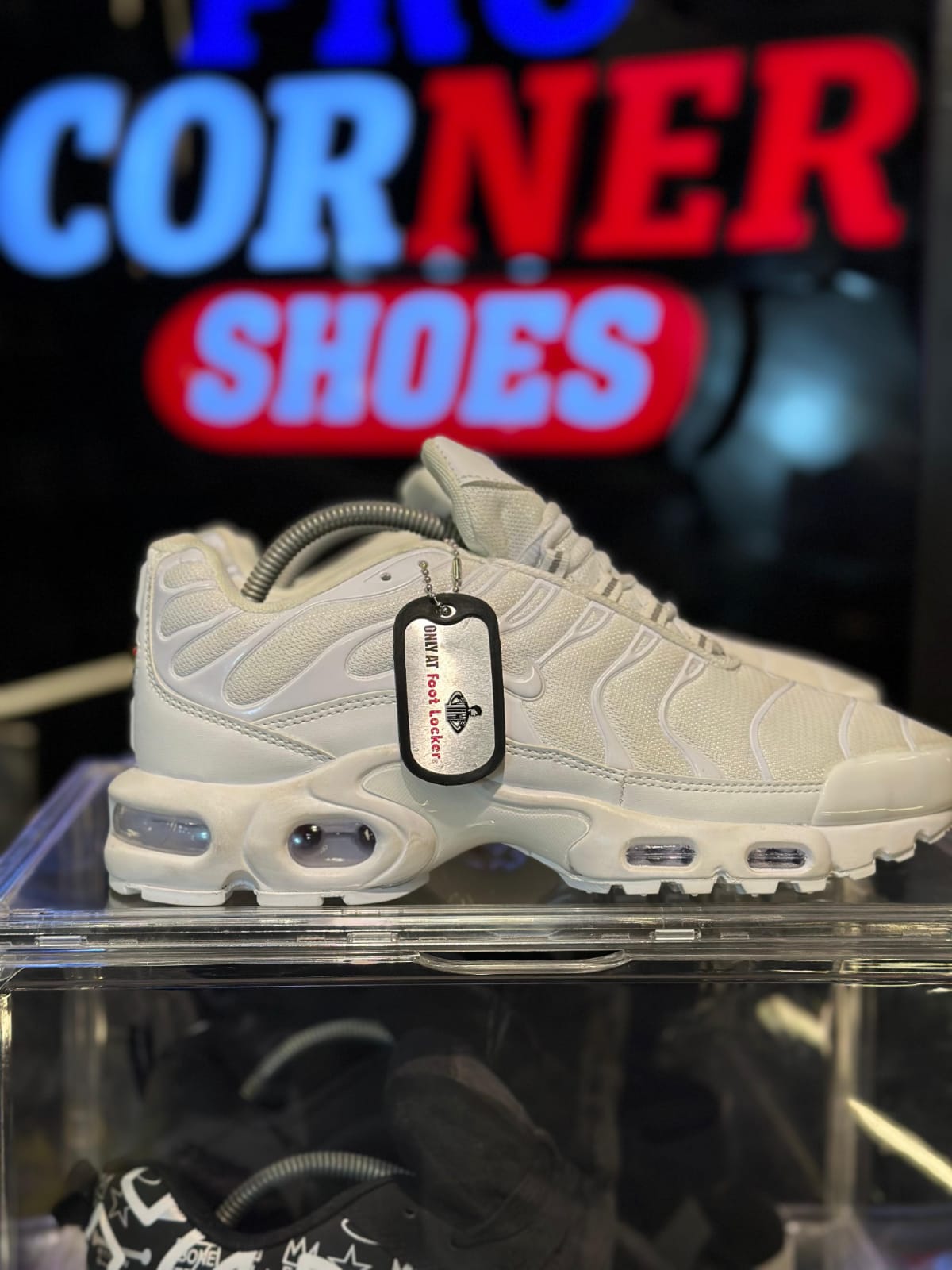 Nike TN White